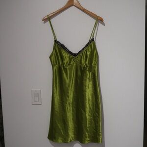 La Senza Lime Green Satin Slip with black lace, size L/XL, Valentine’s Day gown